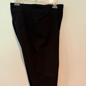 Chico’s Women’s Perfect Stretch Capri Pants Size 2.5 Black